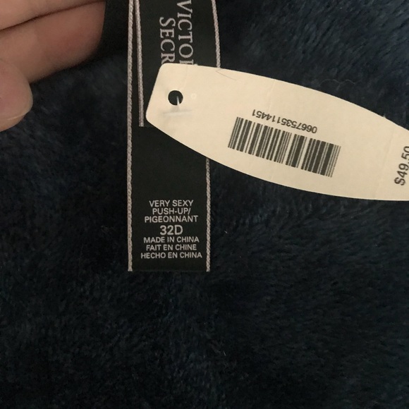 Victoria secret runway collection super sexy push up bra 32D - Picture 4 of 4